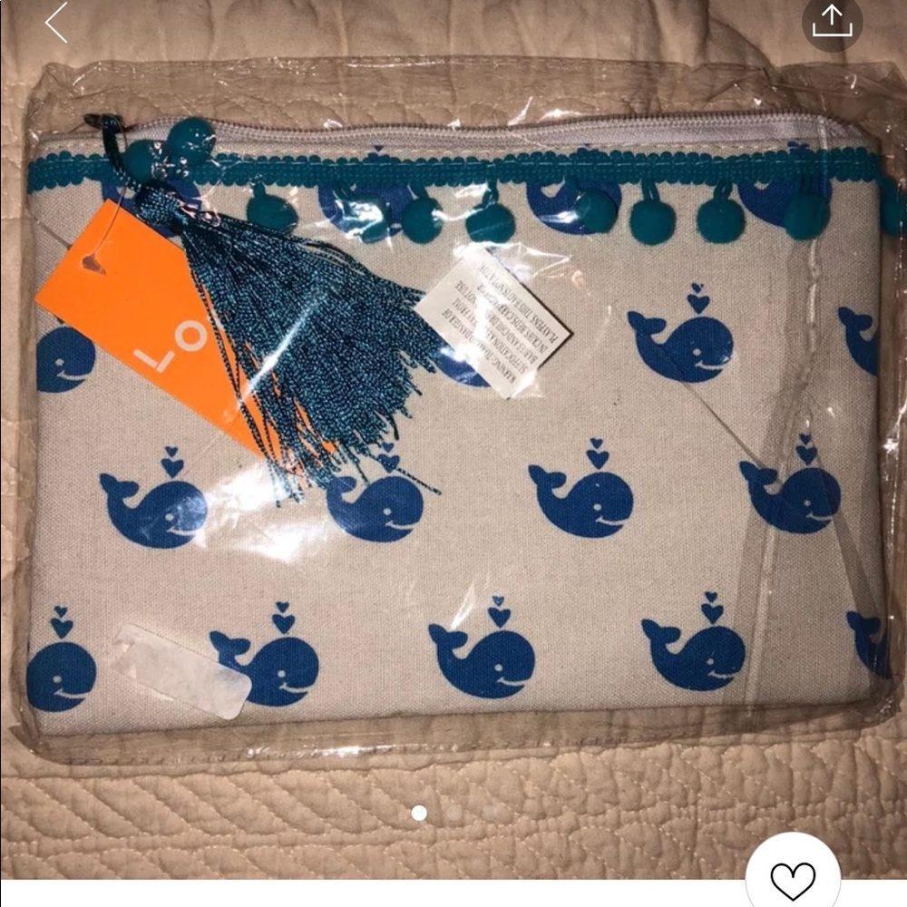 NWT COSMETICS BAG